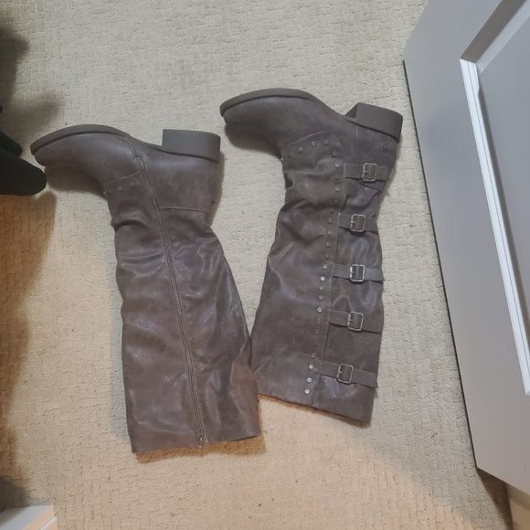 Chocolate coloured Blowfish kiesta tall boots - Picture 2 of 2